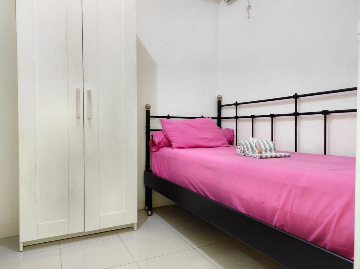 ג'קרטה Apartemen Bassura City By Globy Property מראה חיצוני תמונה